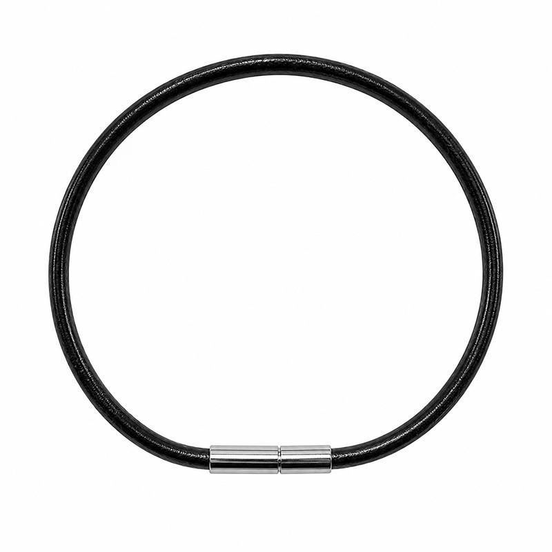 Cordon en cuir noir avec fermoir magnétique – 45 cm – 5 pièces