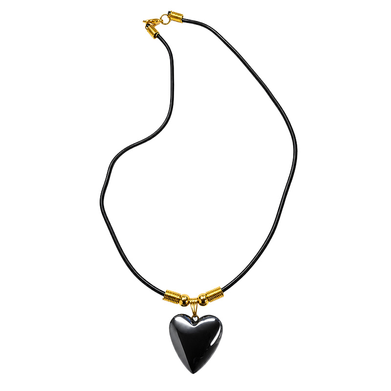 Collier cœur hématite avec cordon - 43 cm -  10 pièces