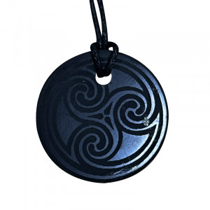 Pendentif Shungite Triskele - la pièce