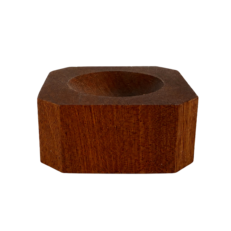 Support pour Œuf en Bois - La pièce