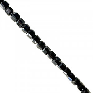 Collier carré facetté 2 mm en Tourmaline noire