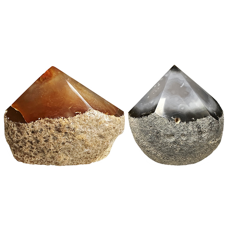 Agate pointe polie et base sciée