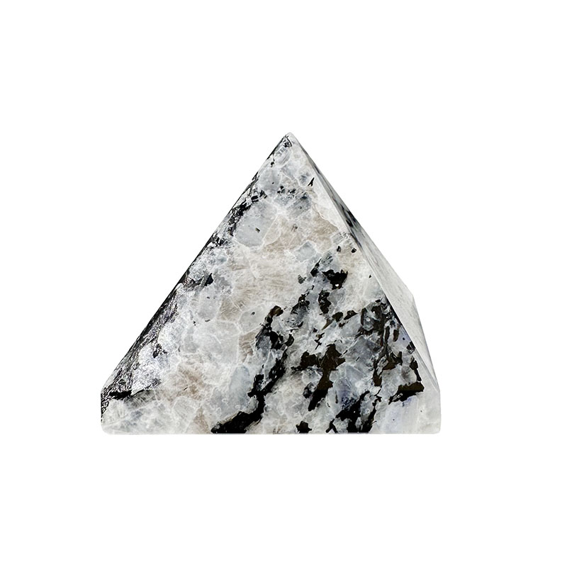 Pyramide en pierre de lune