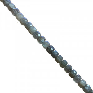 Fil carré facetté 4 mm Labradorite